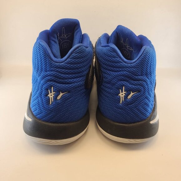 Nike Kyrie 2 Brotherhood Size 7 Youth or 8.5 Woman's - Picture 4 of 8